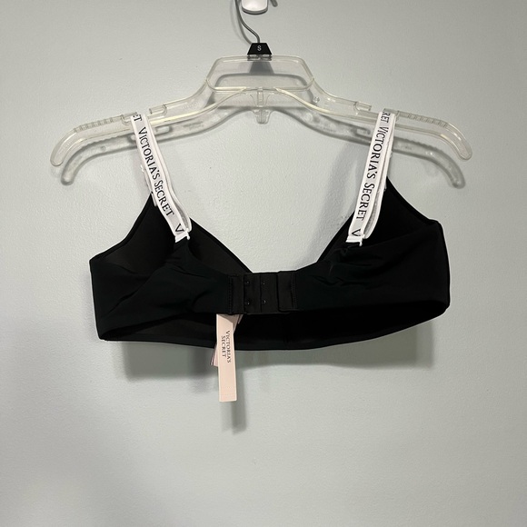 Victoria’s Secret lightly lined wireless bra 34D in color black NWT - Picture 3 of 5
